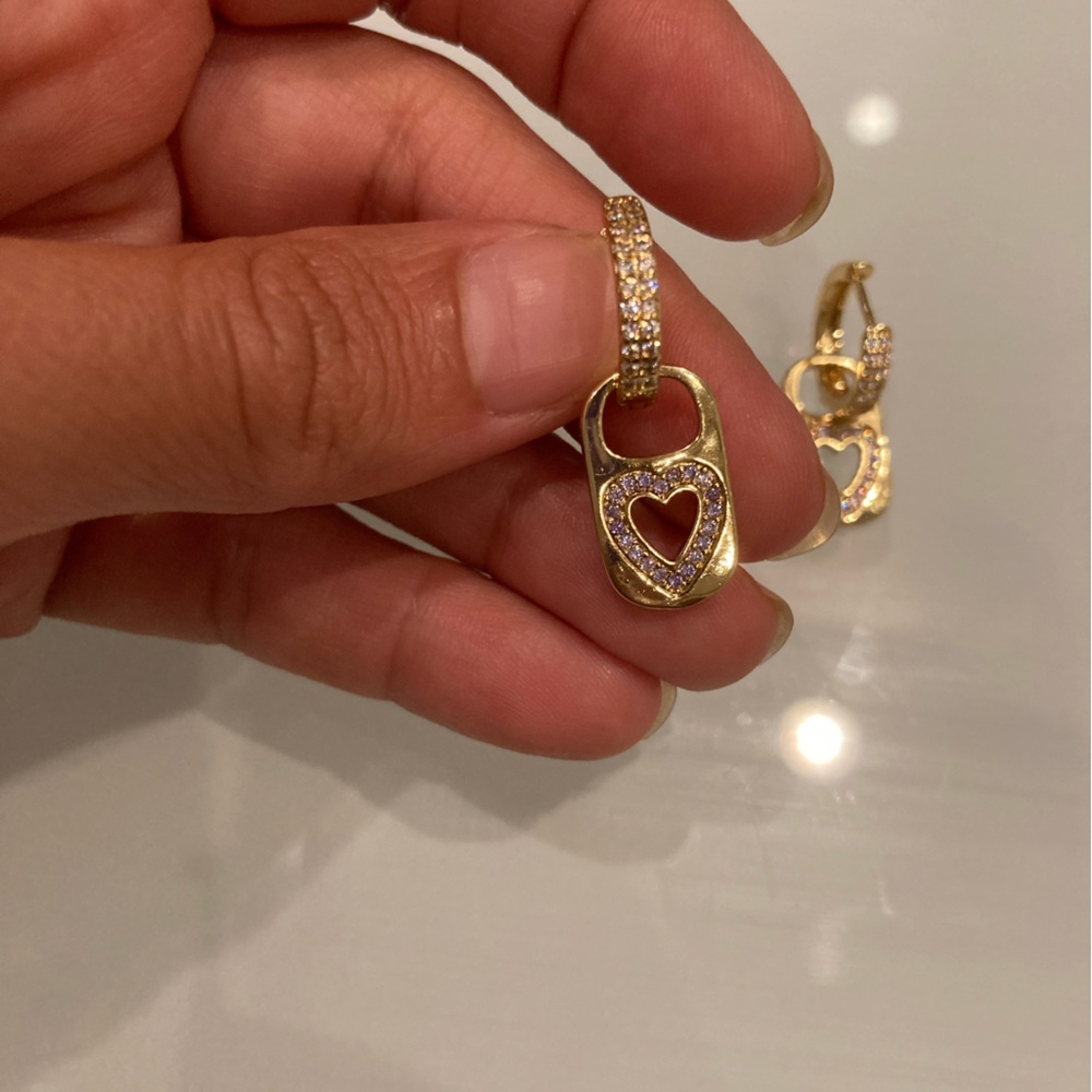 Gold plated earrings super cute don’t tarnish